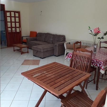Colibri Des Iles Apartment แซนต์-อาน ภายนอก รูปภาพ